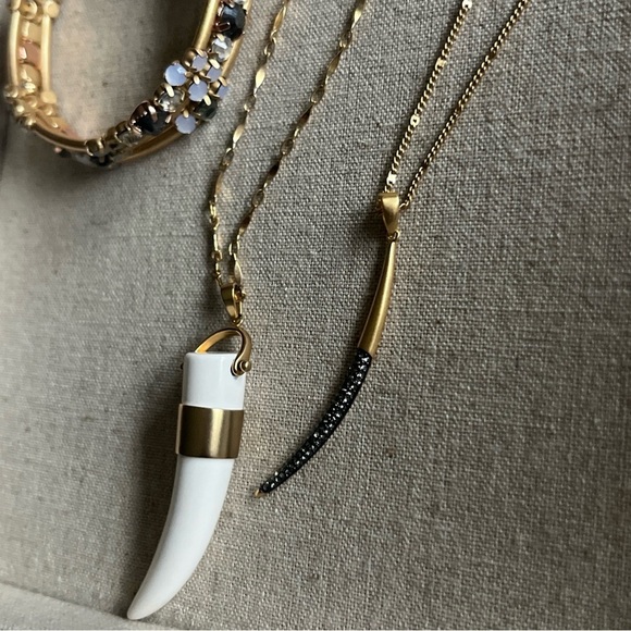 Stella & Dot 2 Pendant Necklaces 1 Wrap Bracelet Gold White Black 28” Chains - Picture 2 of 15